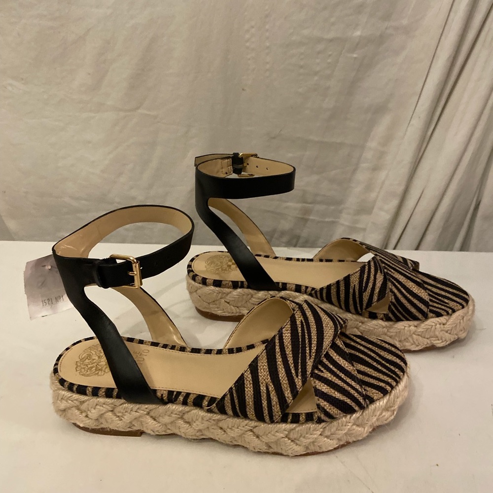 Vince Camuto black & tan zebra stripe leather & canvas low heel sandals size 8